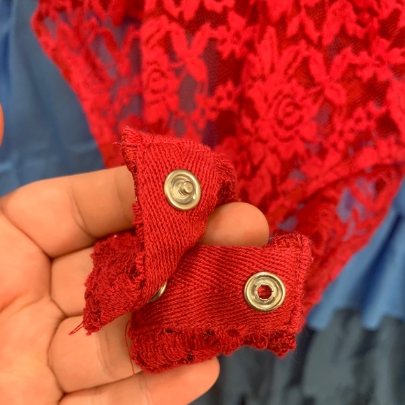 Red lace bodysuit - Picture 4 of 4